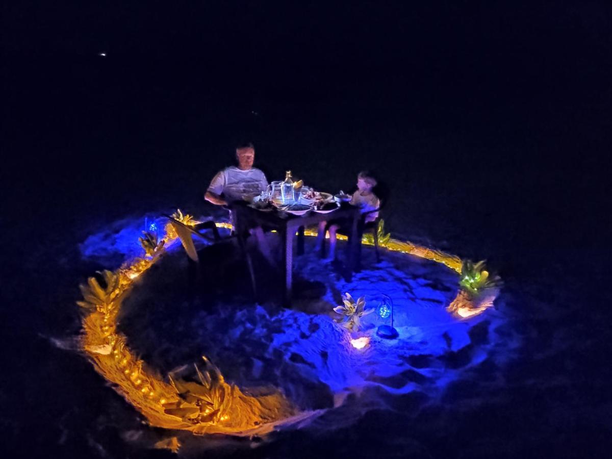 Ukulhas Villa Beach Hotel 外观 照片