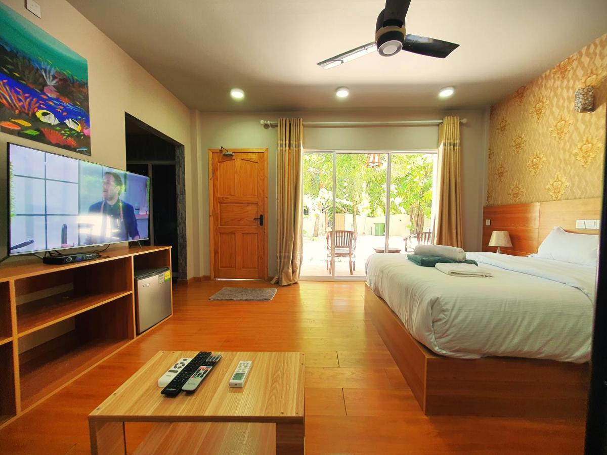Ukulhas Villa Beach Hotel 外观 照片