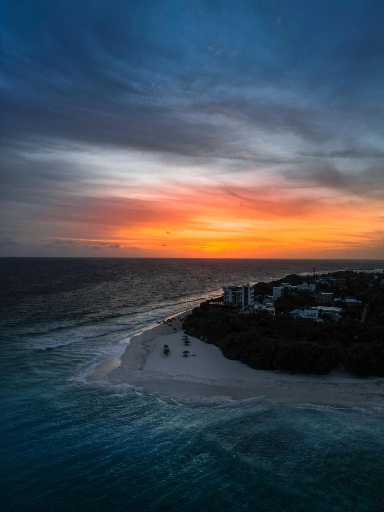 Ukulhas Villa Beach Hotel 外观 照片