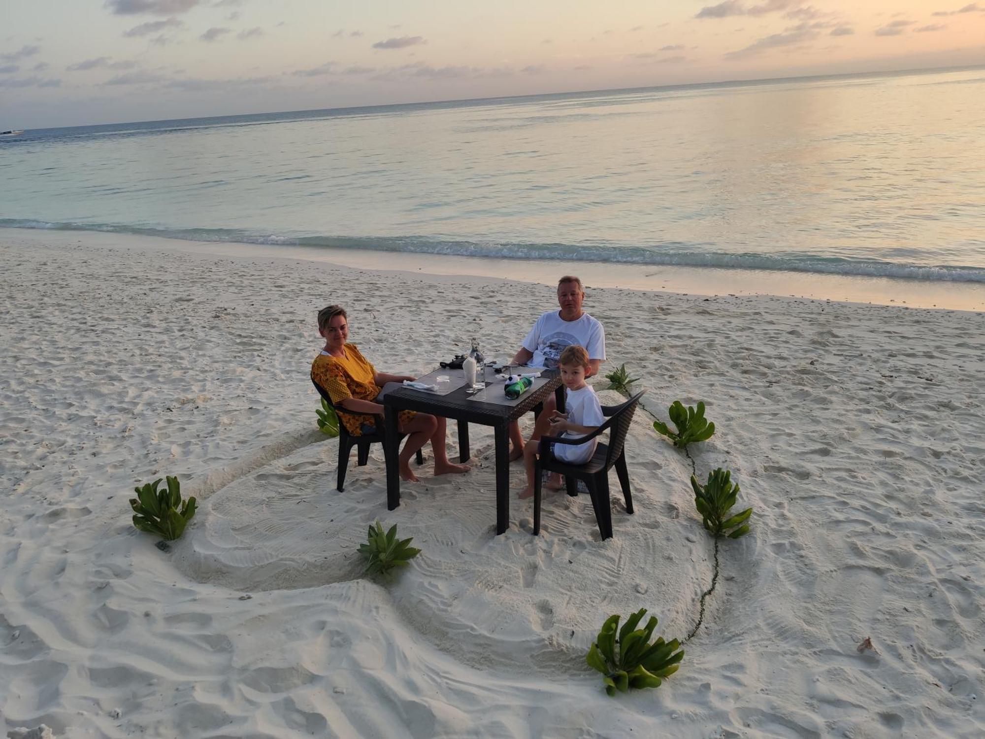 Ukulhas Villa Beach Hotel 外观 照片